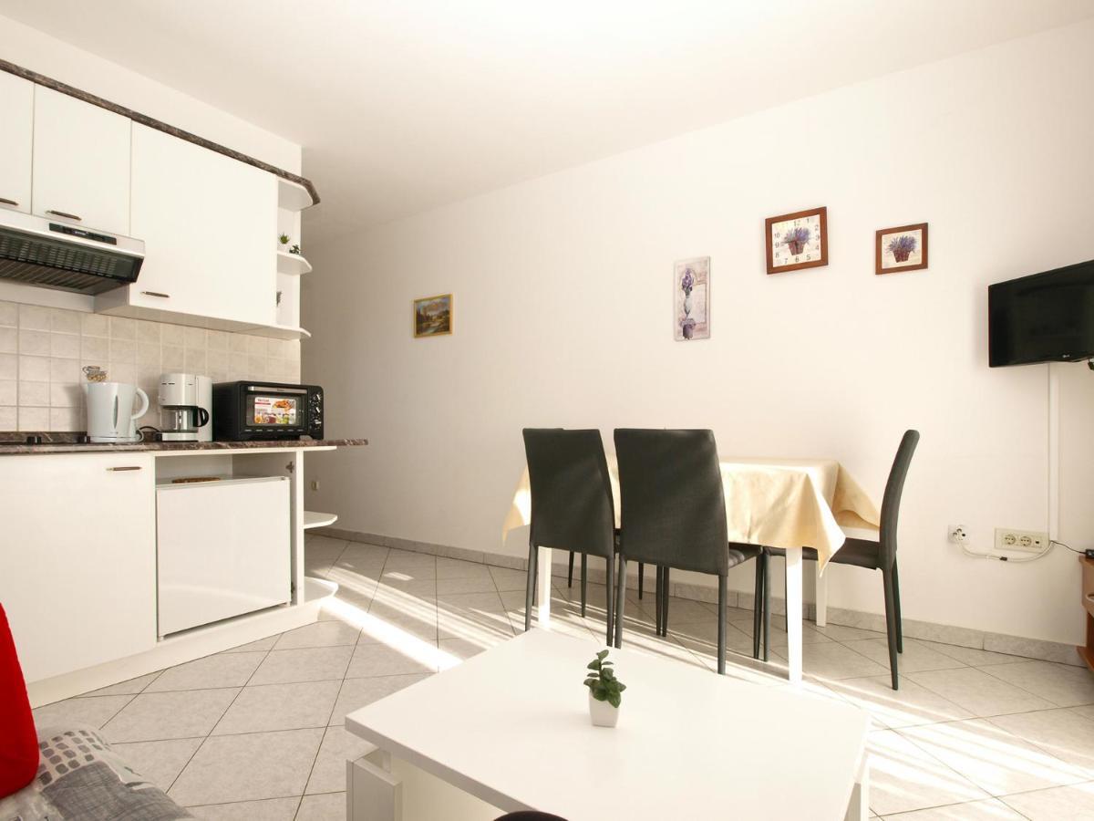 Apartment Mira 1978 Poreč