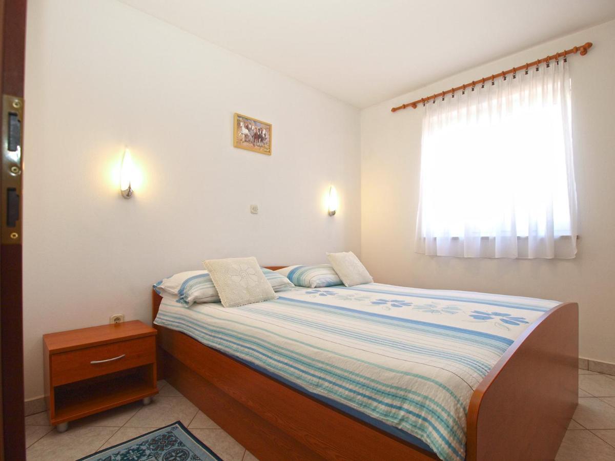 Apartment Mira 1978 *